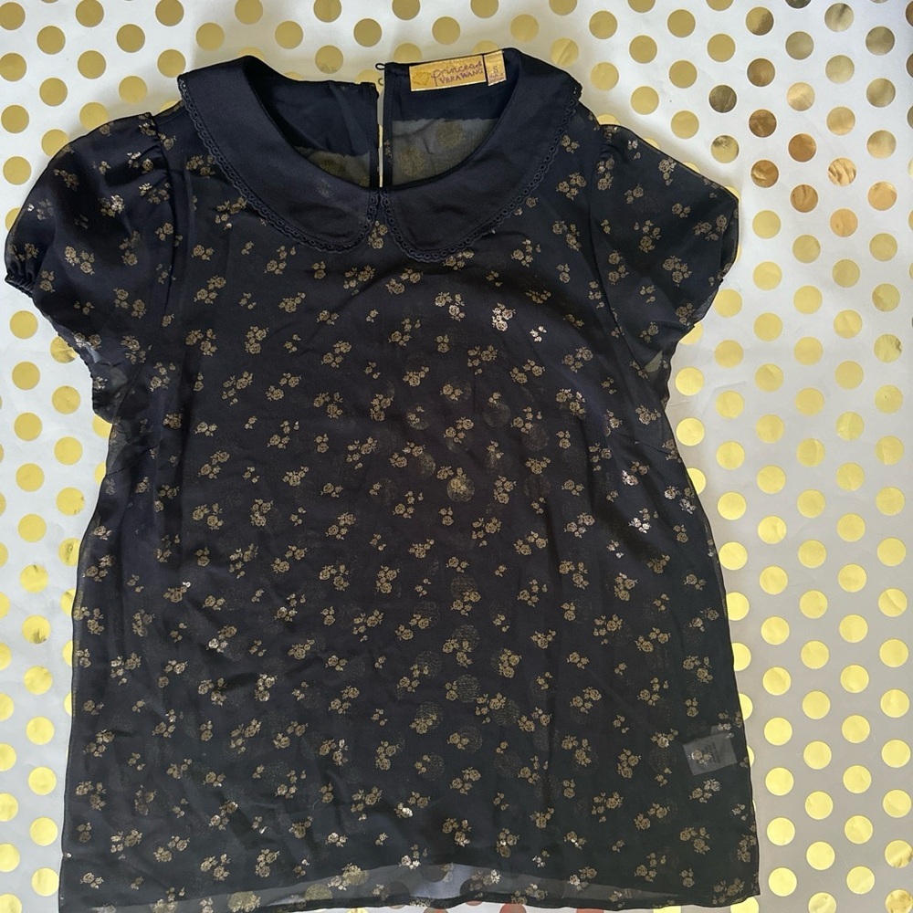 Princess Vera Wang Black and Gold Blouse with Subtle Pattern